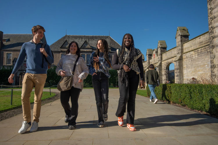 Physical Science, Mathematics and Computer Science Summer Academic Experience Course