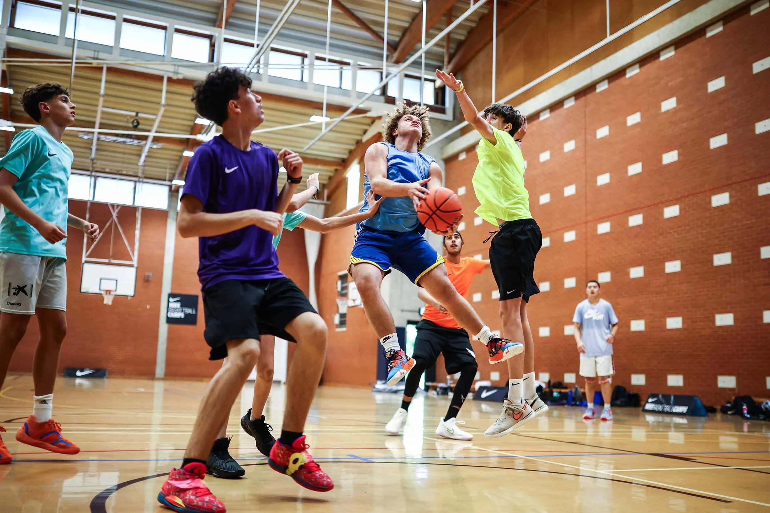 Nike Basketball Camp (10–17)
