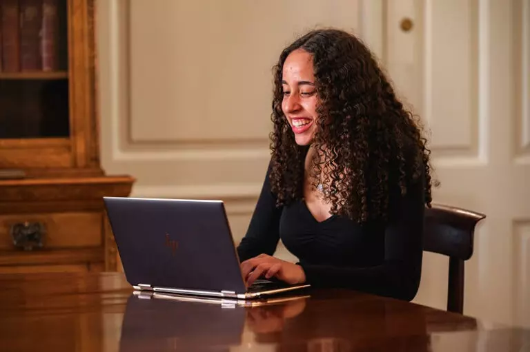 Economics Online Research Programme